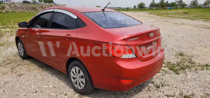 Hyundai Accent 2015 — 7