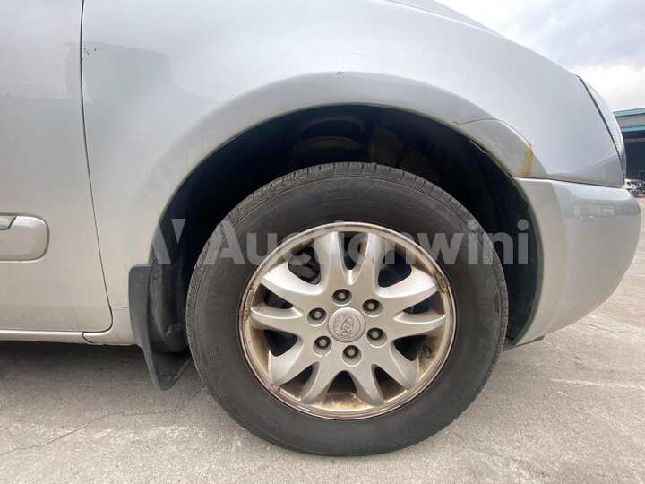 Kia Carnival 2011 — 11