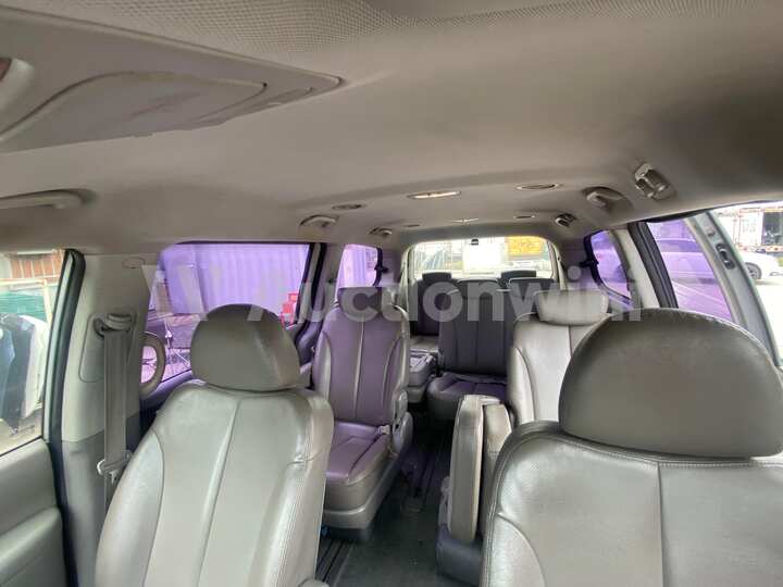 Kia Carnival 2011 — 23