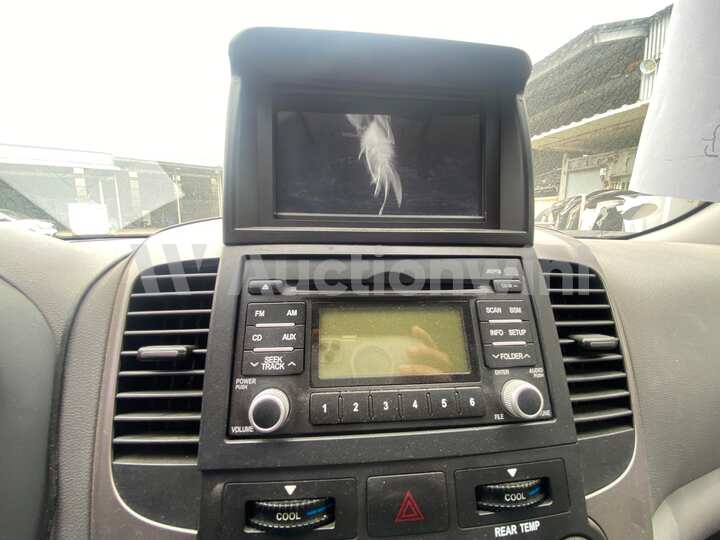 Kia Carnival 2011 — 25