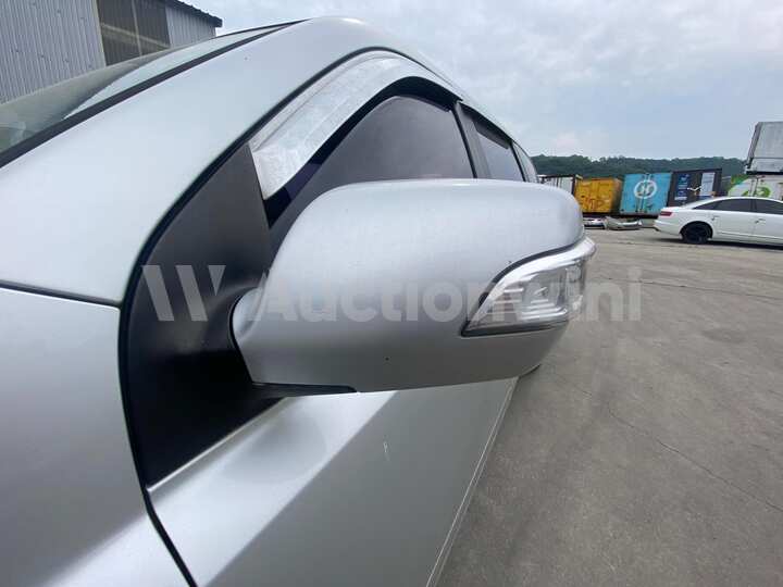 Kia Carnival 2011 — 8