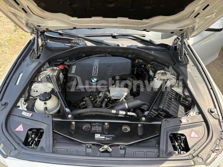BMW 5 Series 2012 — 21