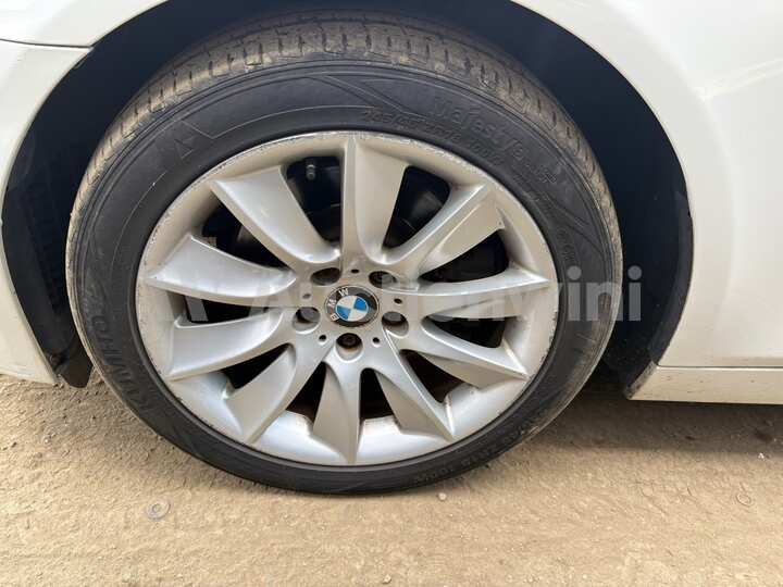BMW 5 Series 2012 — 22