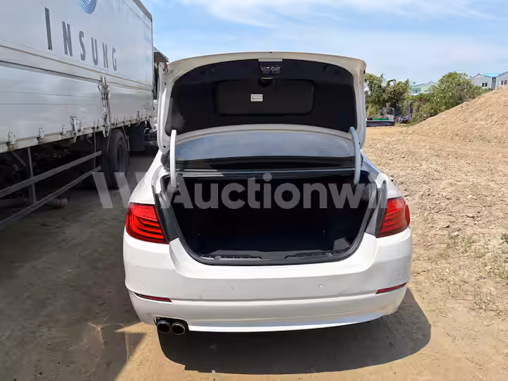 BMW 5 Series 2012 — 34