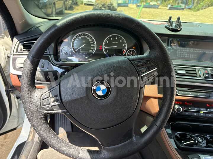 BMW 5 Series 2012 — 9