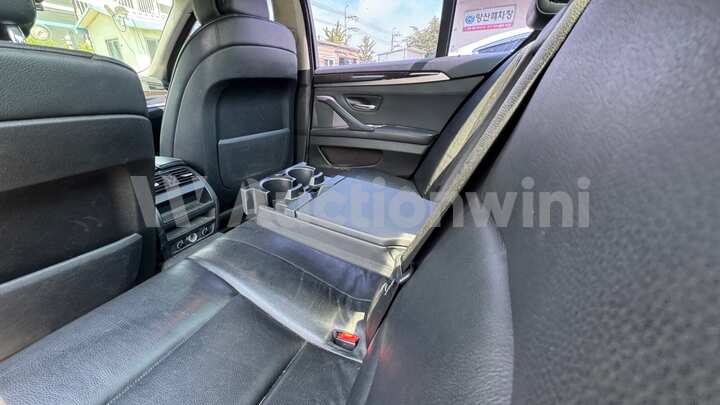 BMW 5 Series 2011 — 6