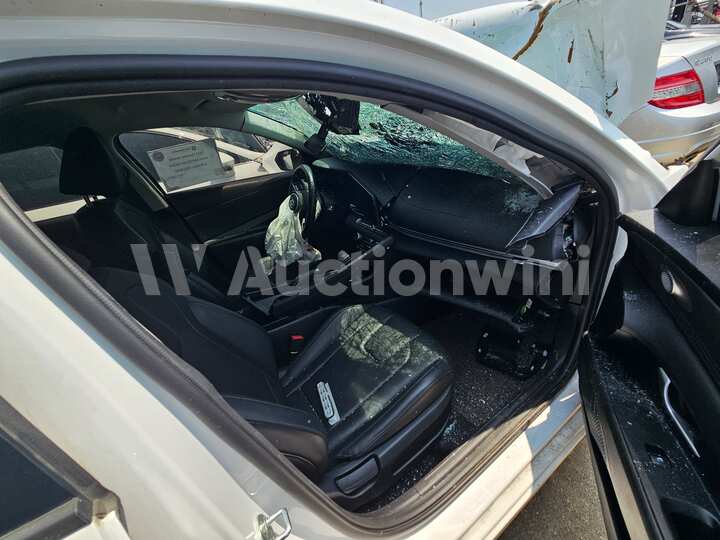 Hyundai Avante 2021 — 33