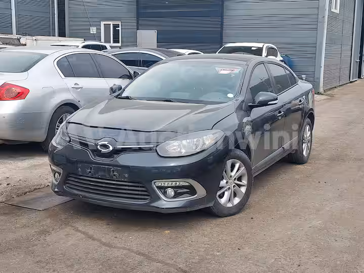Renault SM3 2015 — 2