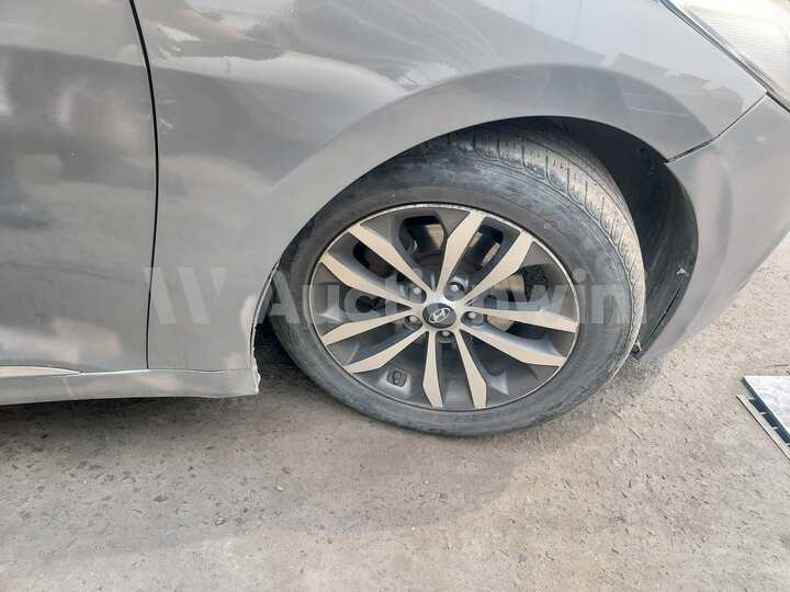 Hyundai Grandeur 2012 — 21
