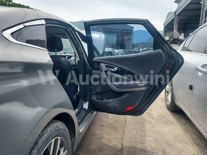 Hyundai Grandeur 2012 — 33