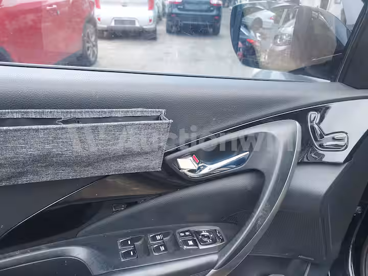 Hyundai Grandeur 2012 — 43