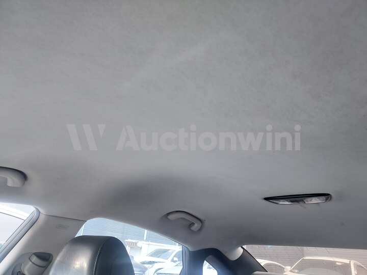 Hyundai Grandeur 2012 — 52