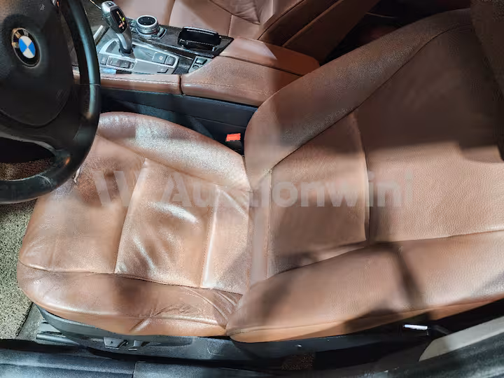 BMW 5 Series 2013 — 17