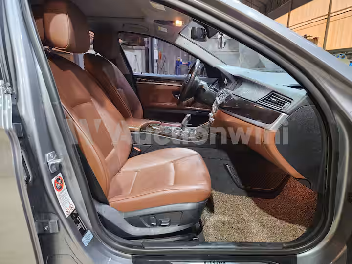 BMW 5 Series 2013 — 29
