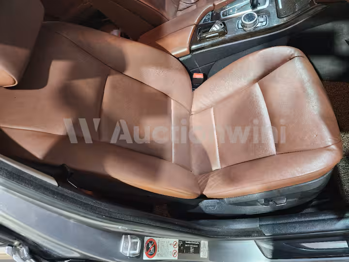 BMW 5 Series 2013 — 30