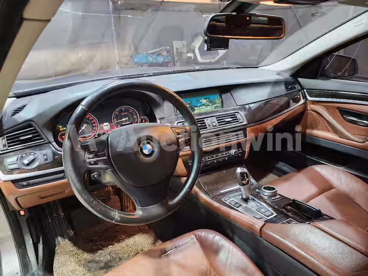 BMW 5 Series 2013 — 35