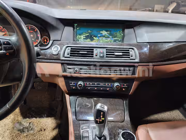 BMW 5 Series 2013 — 40
