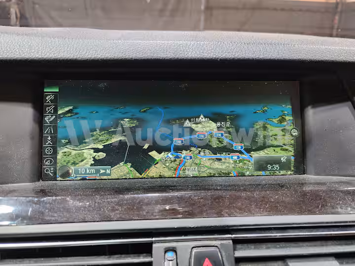 BMW 5 Series 2013 — 41