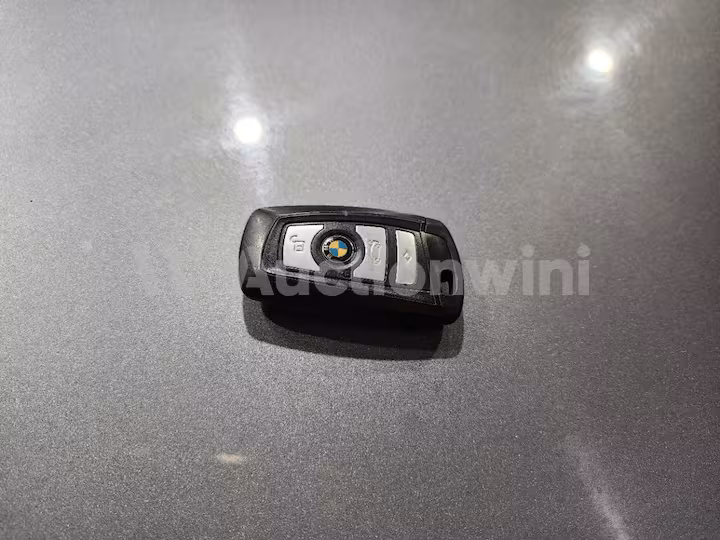BMW 5 Series 2013 — 44
