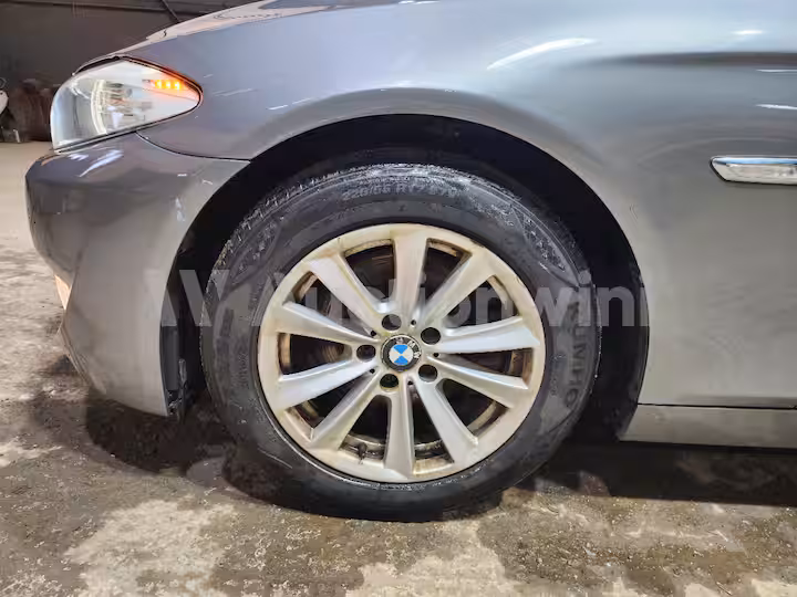 BMW 5 Series 2013 — 48