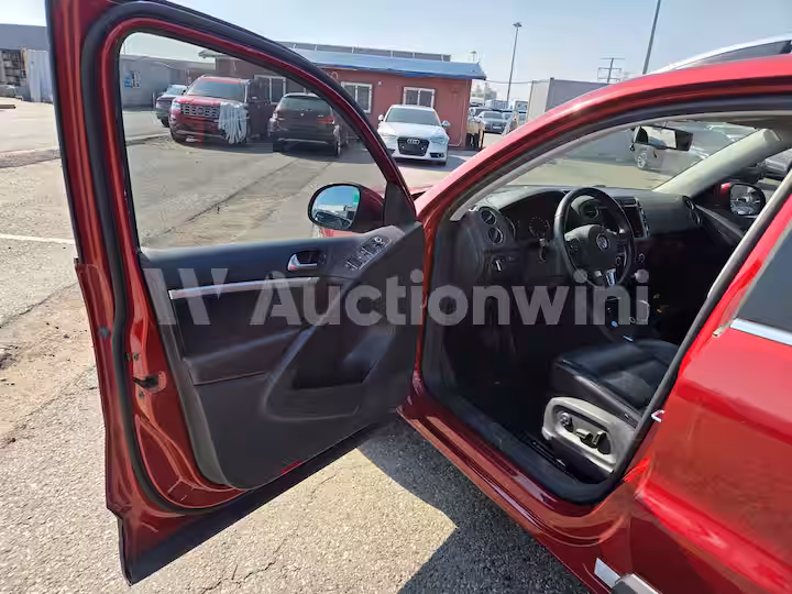 Volkswagen Tiguan 2014 — 46