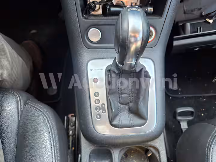 Volkswagen Tiguan 2014 — 61