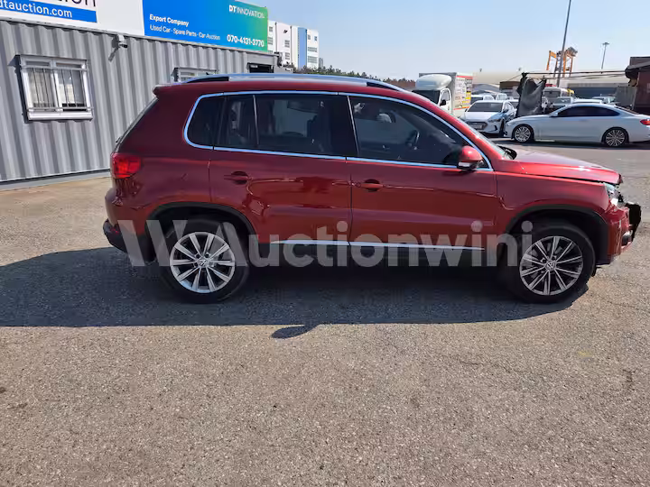 Volkswagen Tiguan 2014 — 8