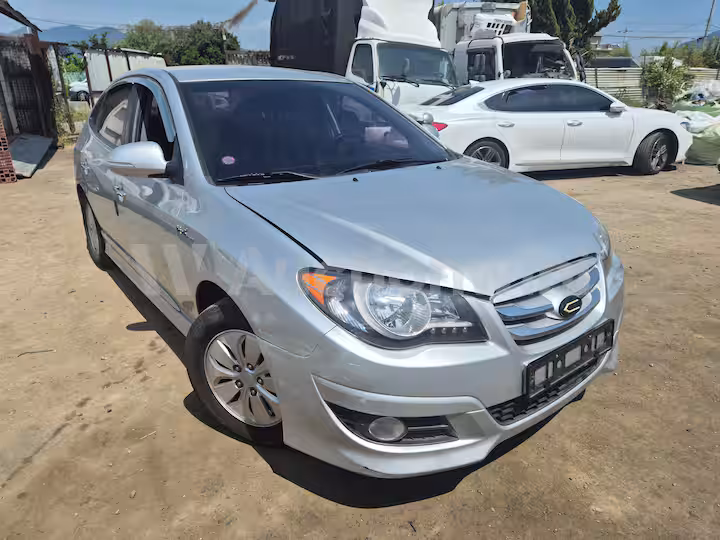 Hyundai Avante 2010 — 2