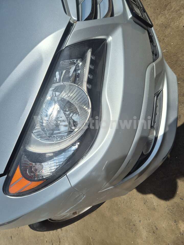 Hyundai Avante 2010 — 14