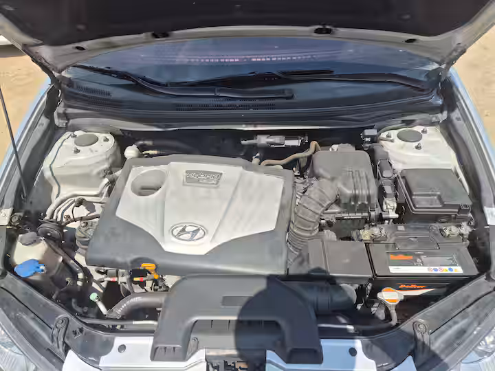 Hyundai Avante 2010 — 26