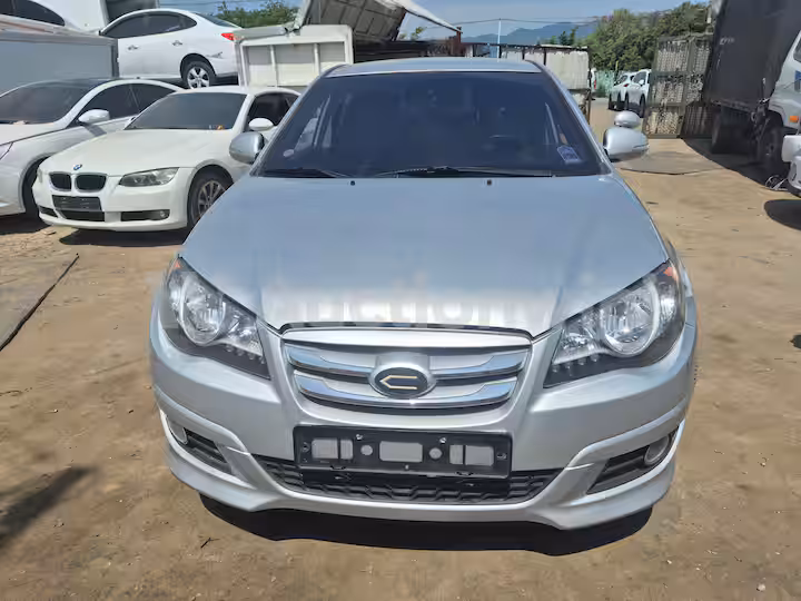Hyundai Avante 2010 — 5
