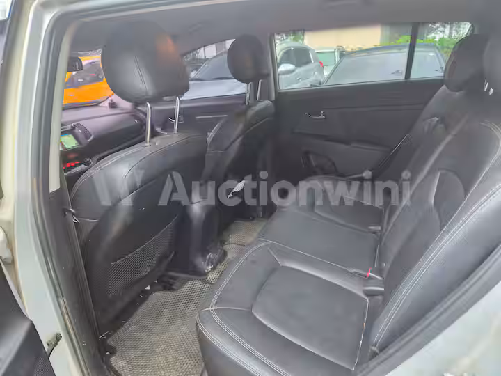 Kia Sportage 2011 — 16