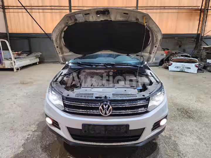 Volkswagen Tiguan 2014 — 12