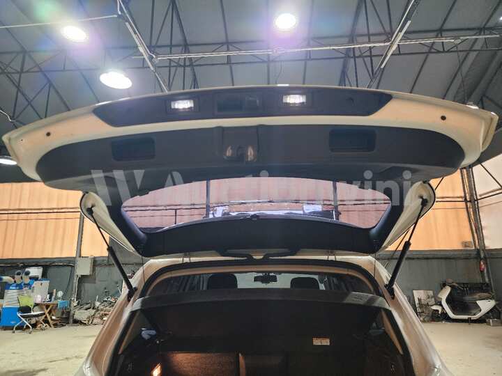 Volkswagen Tiguan 2014 — 24