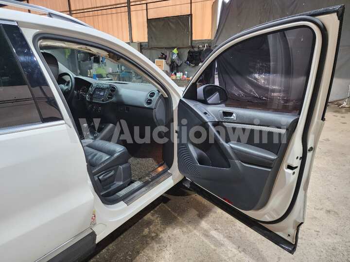 Volkswagen Tiguan 2014 — 30