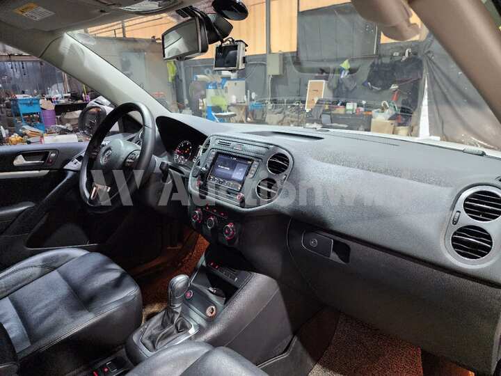 Volkswagen Tiguan 2014 — 33