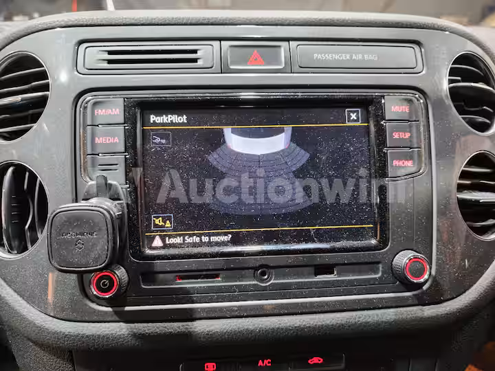 Volkswagen Tiguan 2014 — 43