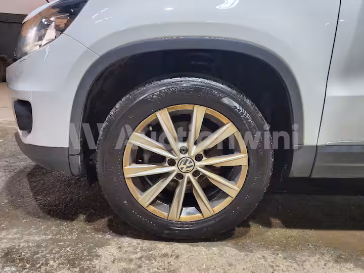 Volkswagen Tiguan 2014 — 46
