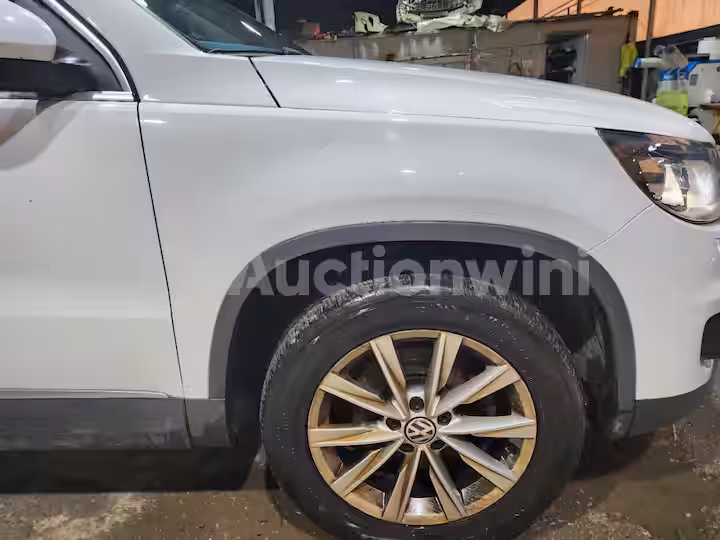 Volkswagen Tiguan 2014 — 57