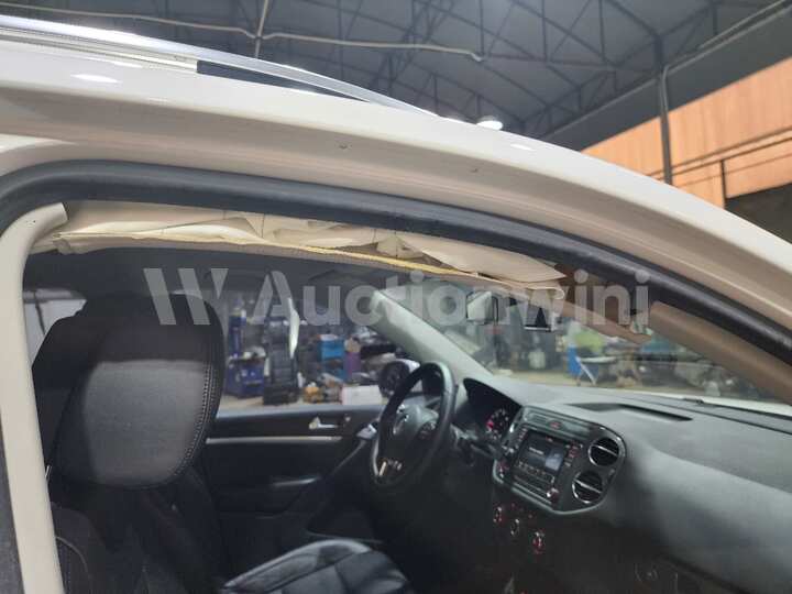 Volkswagen Tiguan 2014 — 59