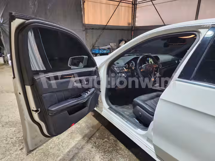 Mercedes Benz E Class 2014 — 15