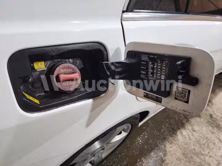 Mercedes Benz E Class 2014 — 25