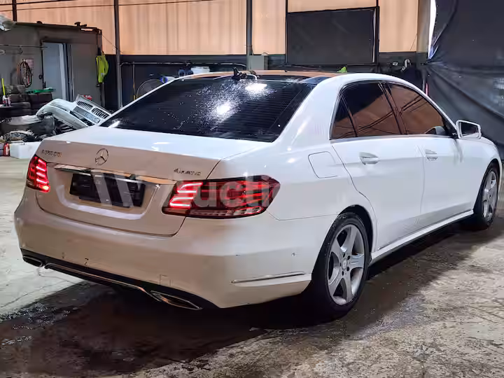 Mercedes Benz E Class 2014 — 5