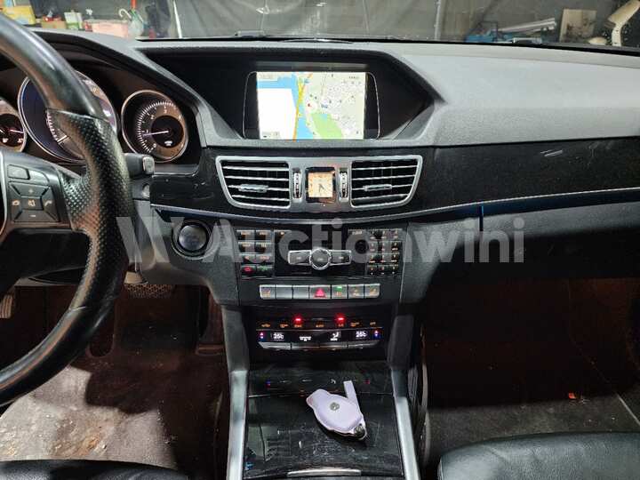 Mercedes Benz E Class 2014 — 41
