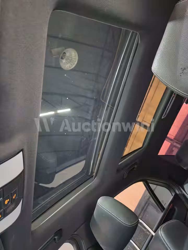 Mercedes Benz E Class 2014 — 47