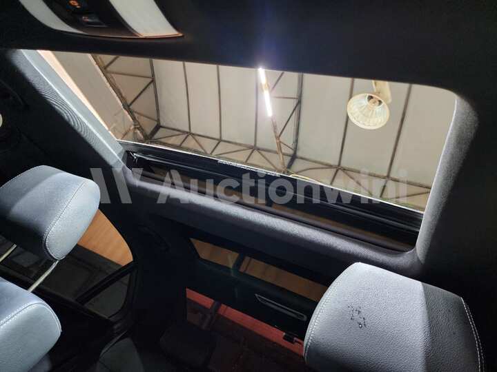 Mercedes Benz E Class 2014 — 48
