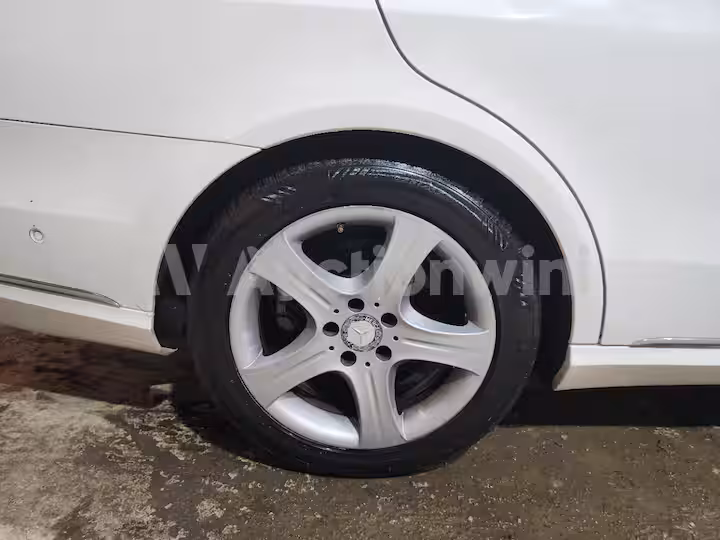 Mercedes Benz E Class 2014 — 51