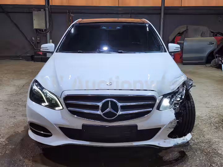 Mercedes Benz E Class 2014 — 9