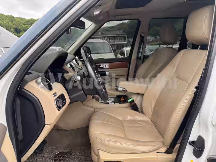Land Rover Discovery 2015 — 12