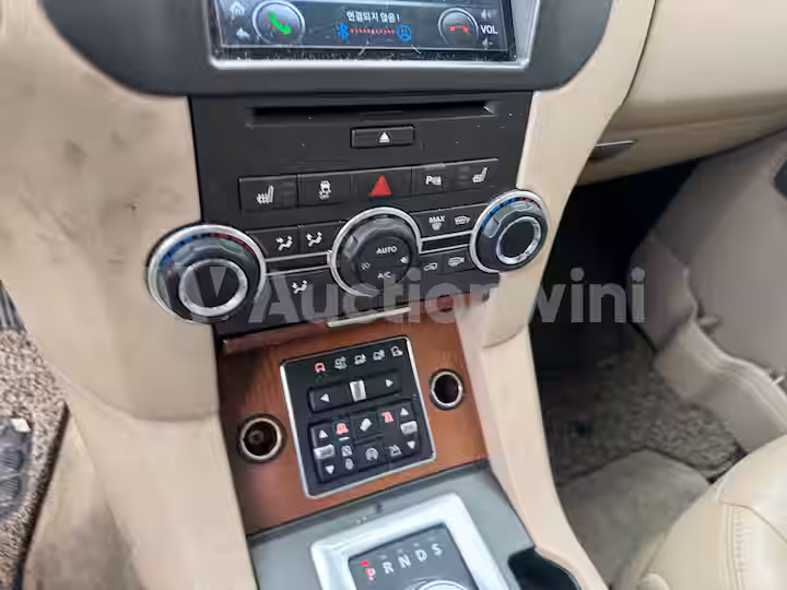 Land Rover Discovery 2015 — 25